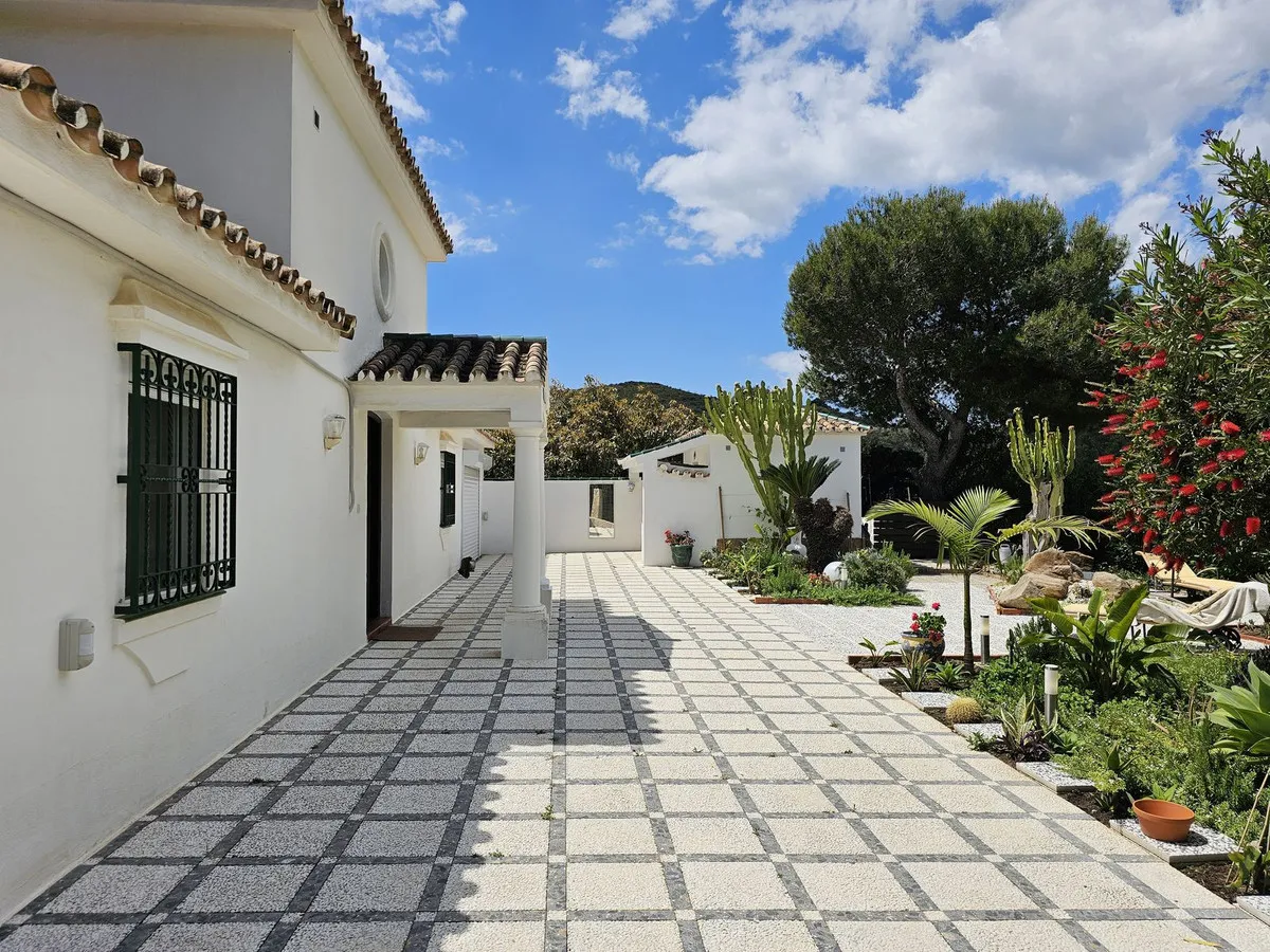 f965517b-22d8-47e1-b854-f8ef80af062f