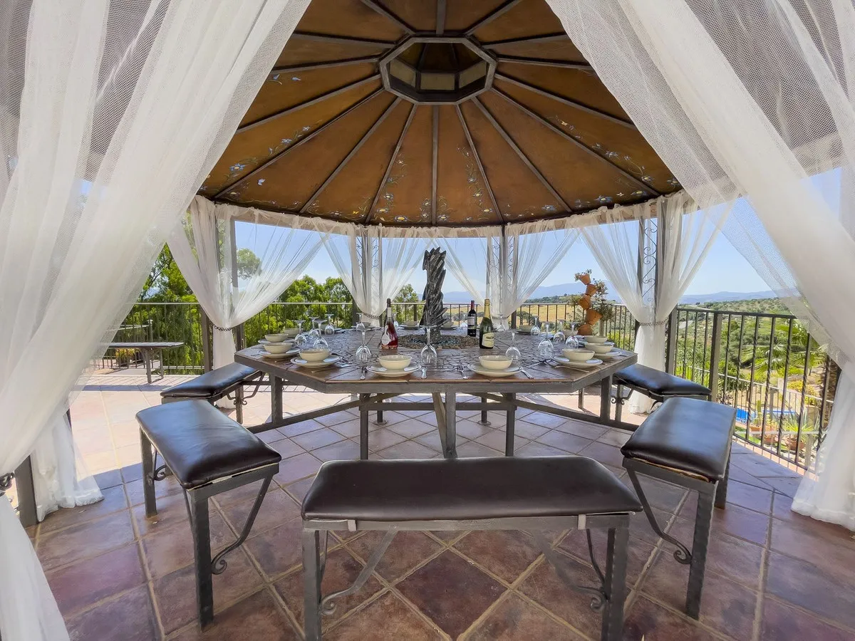 05589250-4c16-4693-80d1-4840fcee7495