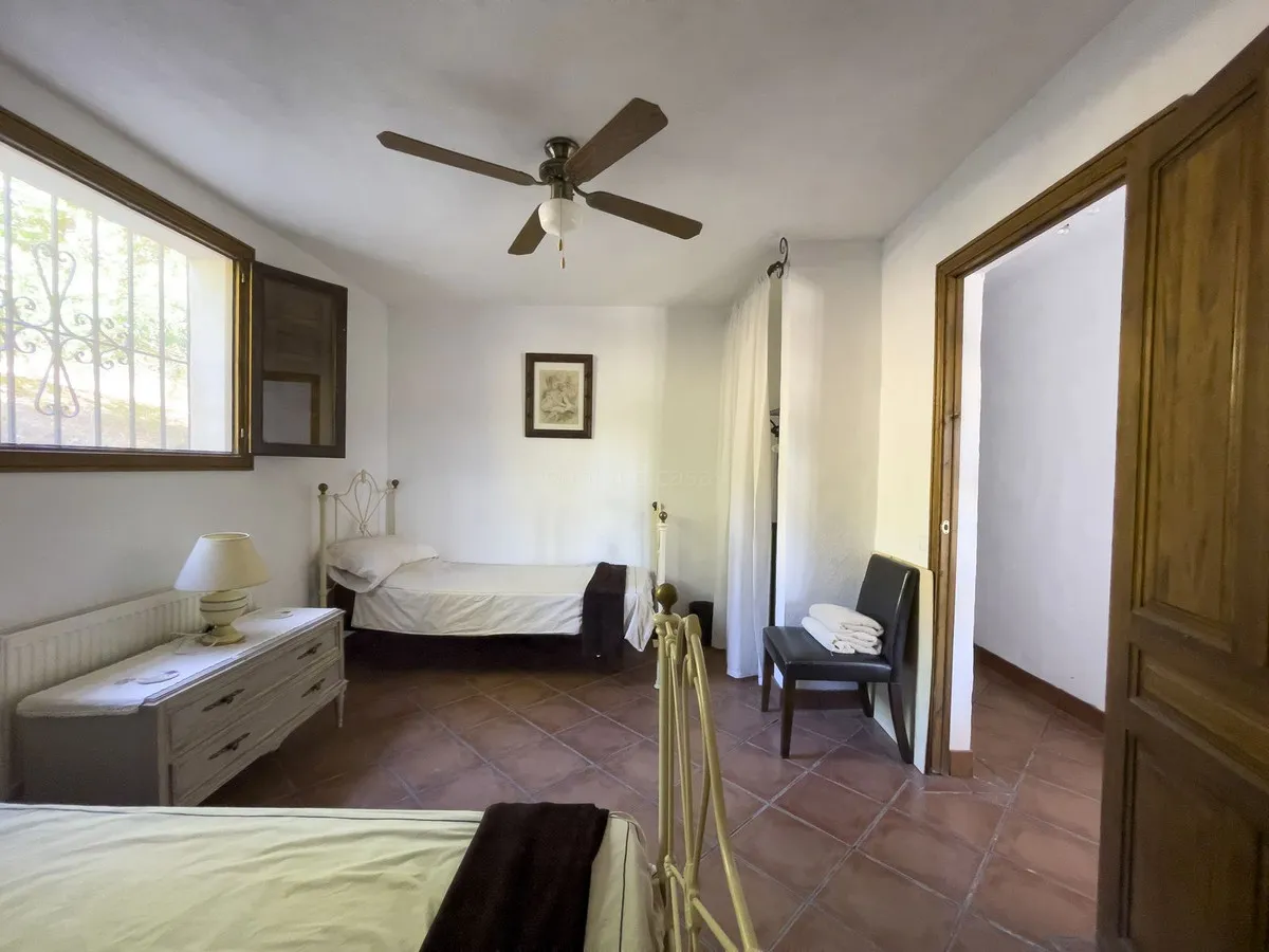 96c0b339-4485-4f14-999c-1dbcfdaf42e2