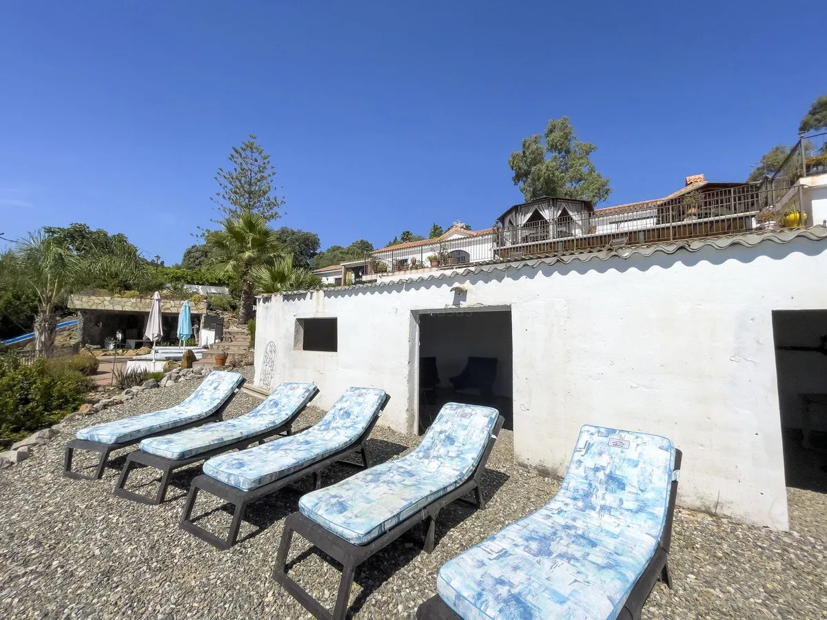 a6ac09f2-4332-4c71-994b-5901958b58f1