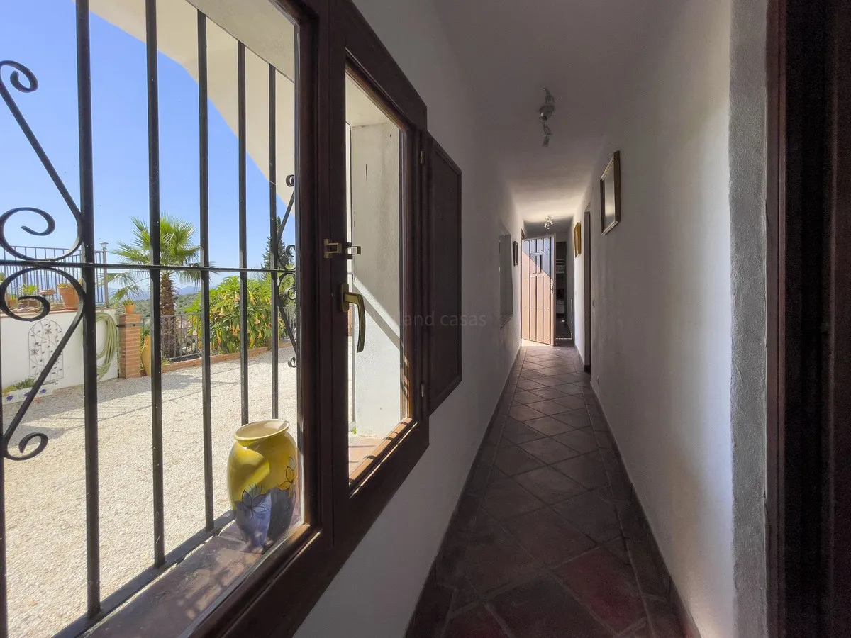 c8979d55-640f-425f-94c3-27d00683eae0