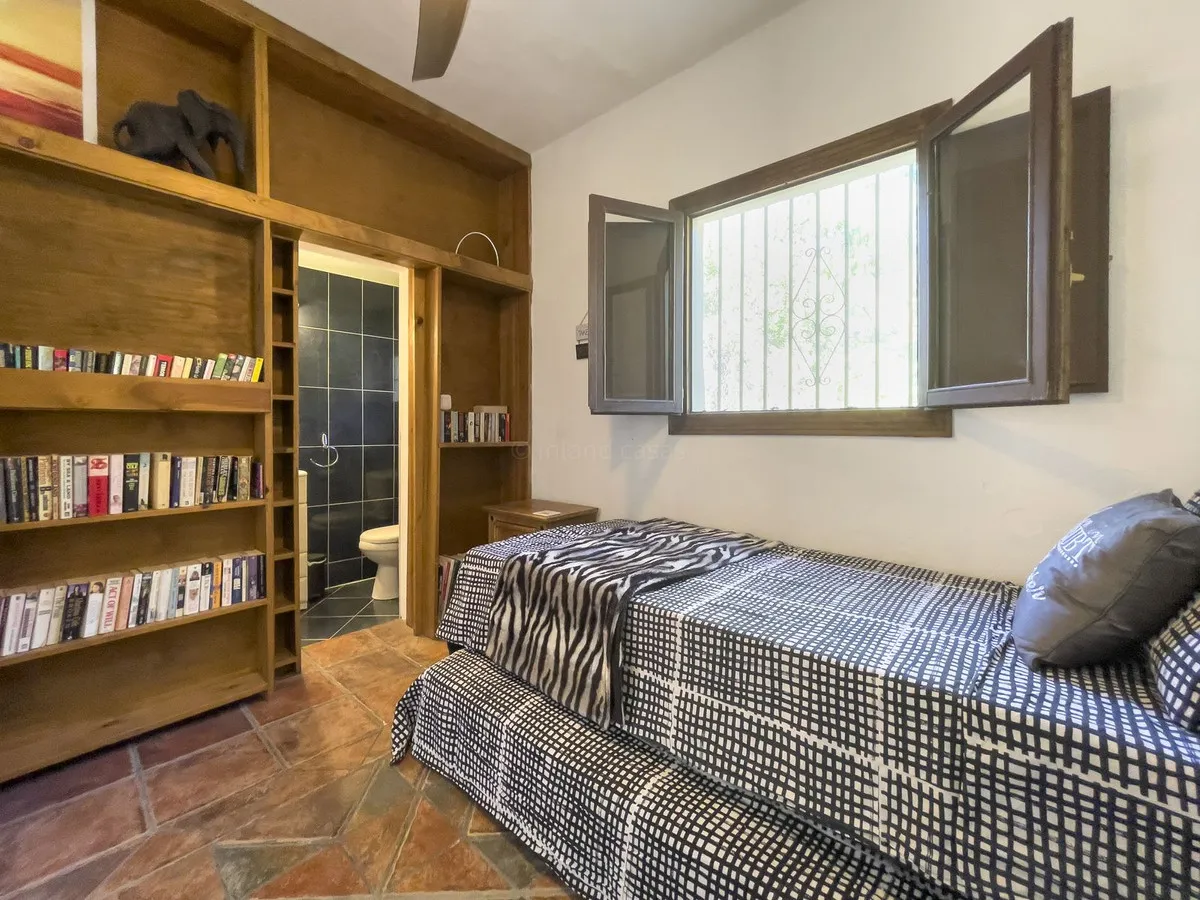 da7b2a7b-beb4-4360-b359-426de04e9ebd