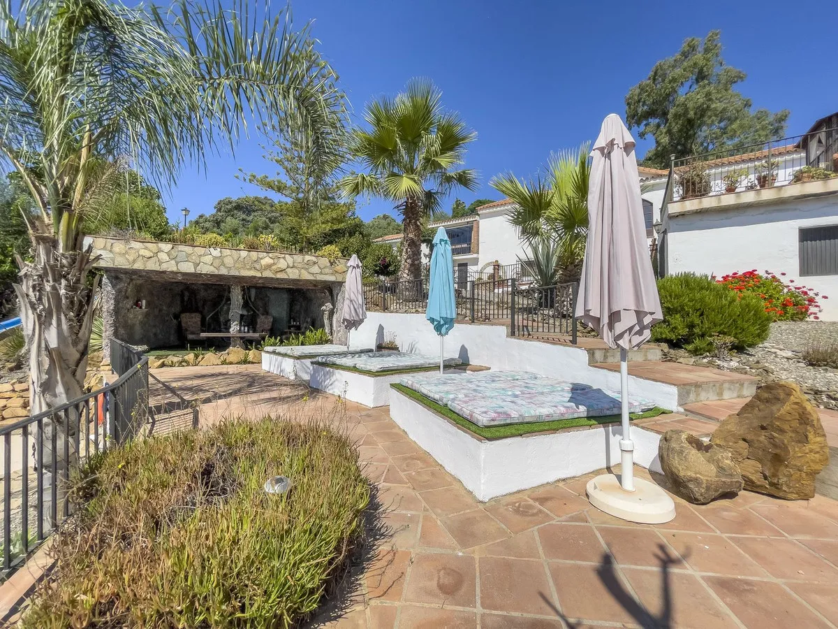 fe1ec1c1-8189-4aa9-8073-7bb9fd1cc8da