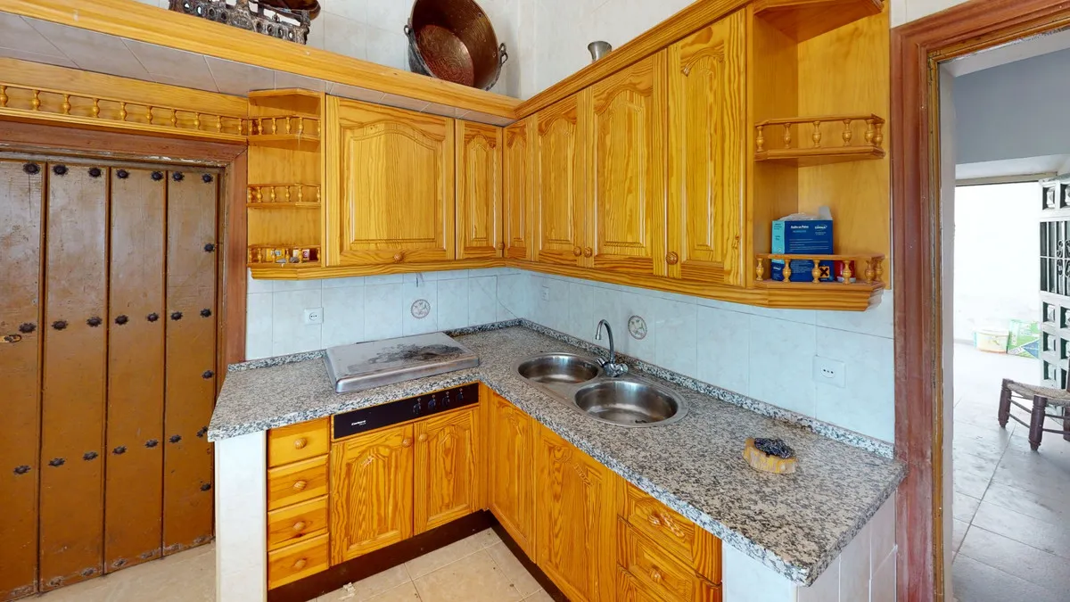 01db4e87-aafe-4757-b1d0-52f5d414f8b2