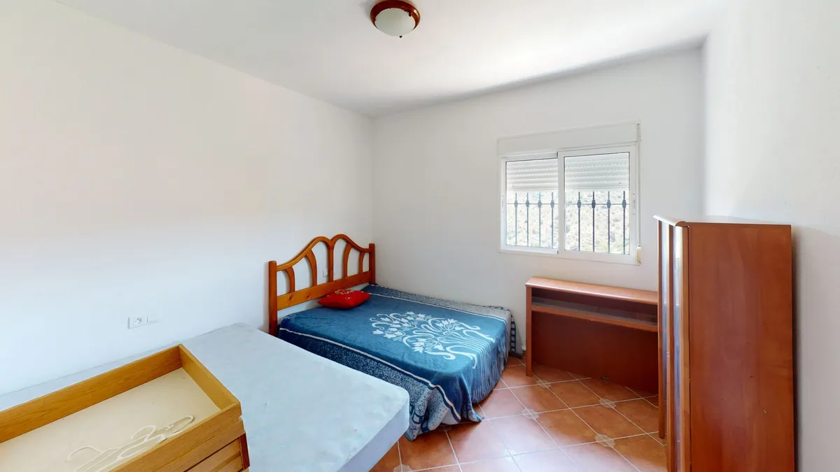 0e009325-4f3f-4558-891a-cfe6c0ad5f21