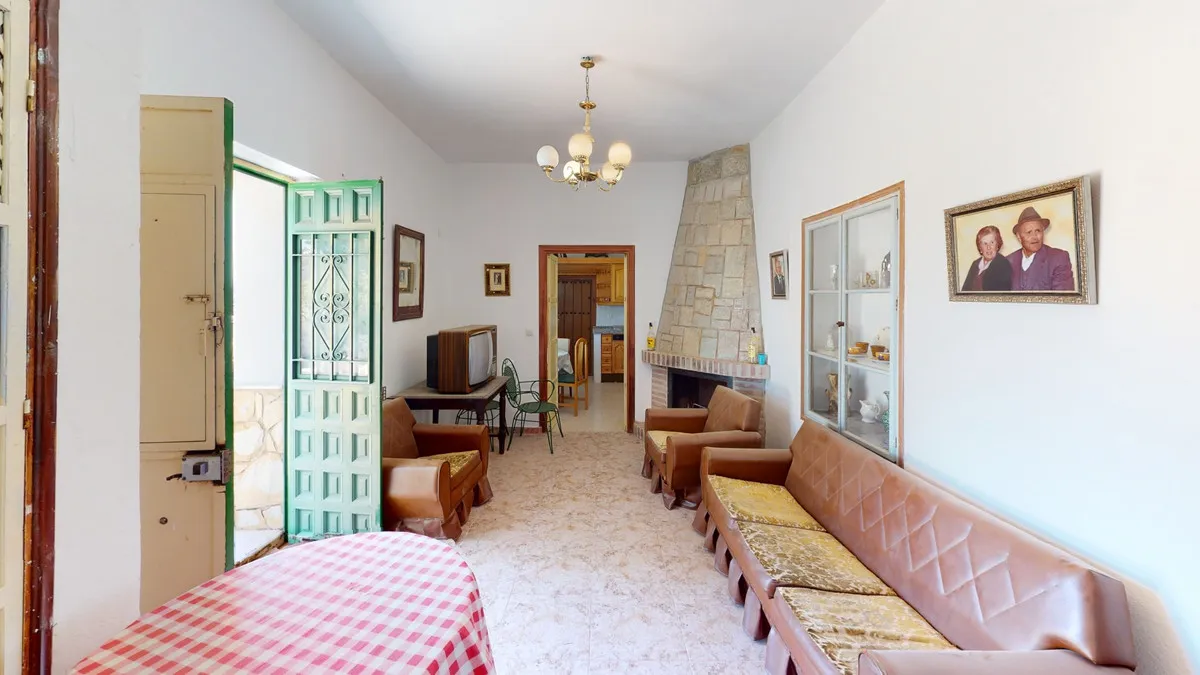 c2eb3cb5-de3f-449c-a6c6-576e6cfc570a