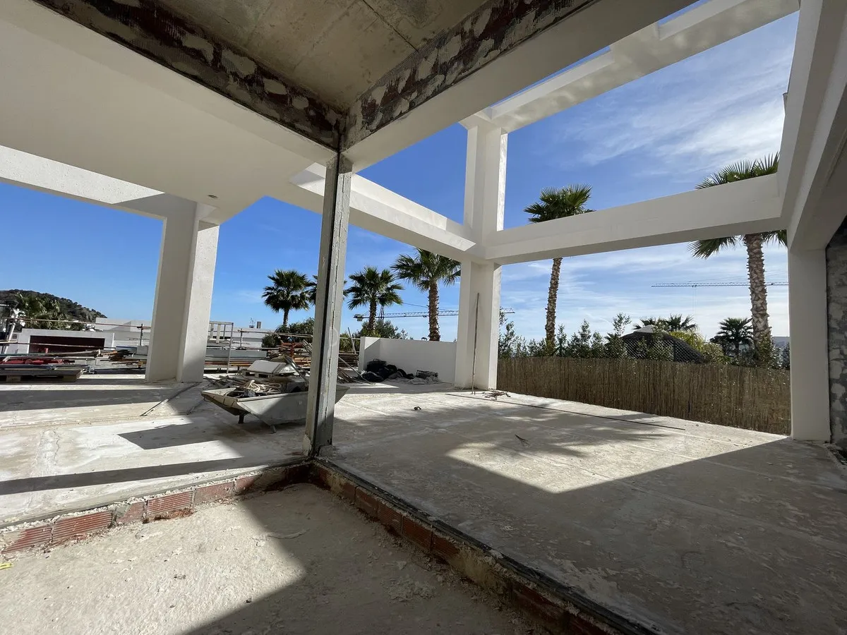 5a09133e-60e6-43a7-be0c-34e6e6115bad