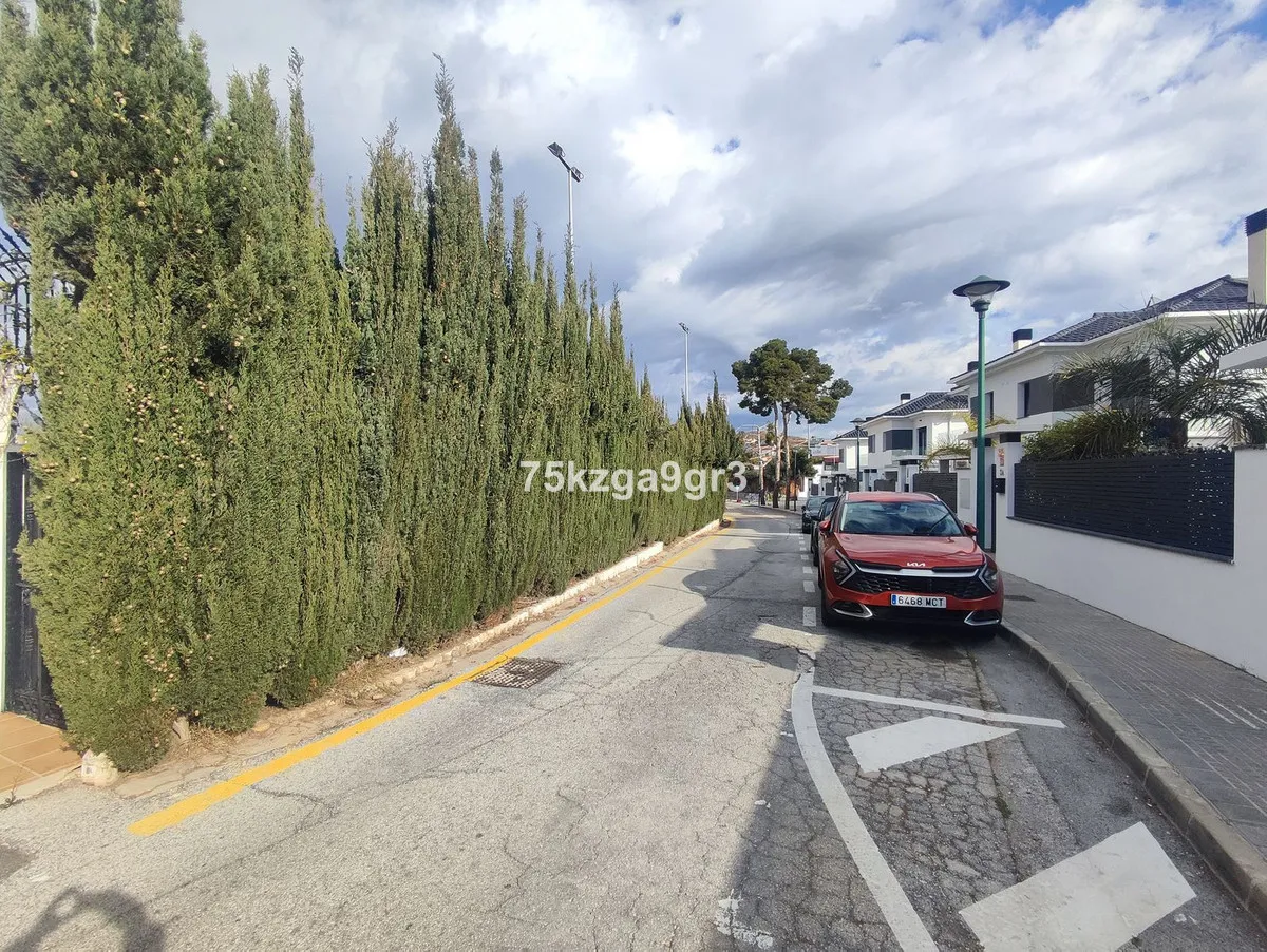 320bd2ca-ae45-4522-bb4c-59643cb488f8