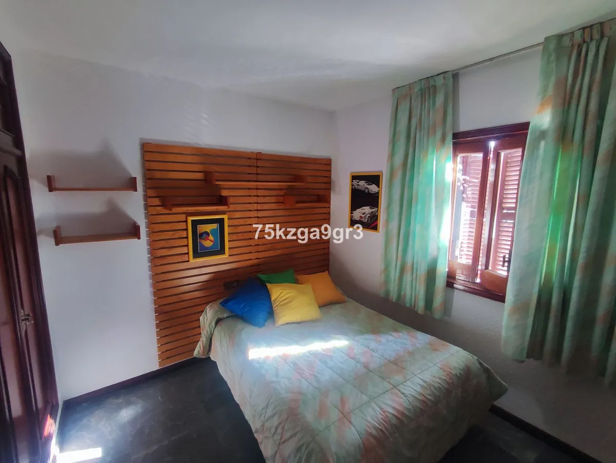 3fd7415e-a562-42a2-9ea7-61f3251f5779