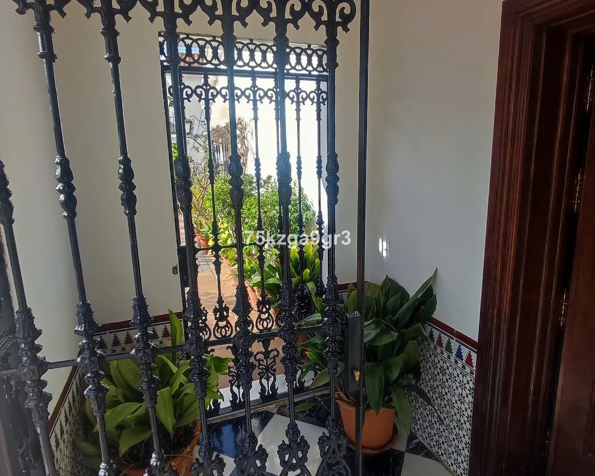 6819ac2f-6e5a-48fc-8df1-7c88a8c1b607