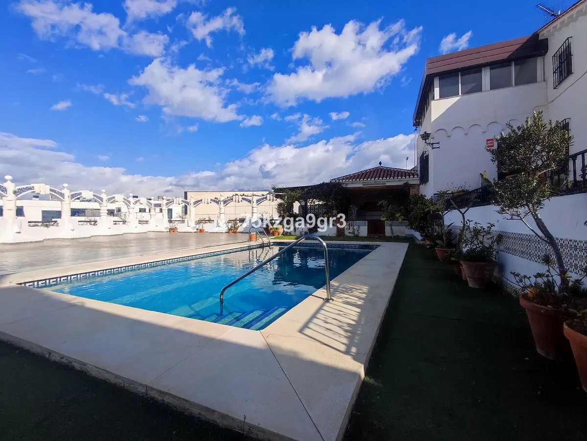 8ef11d8e-e6af-41b2-9fb8-736e672b08a9