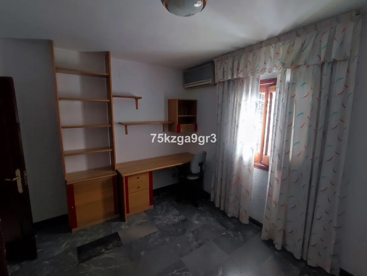 fca988f8-88df-469c-99f4-af96c60f9a03