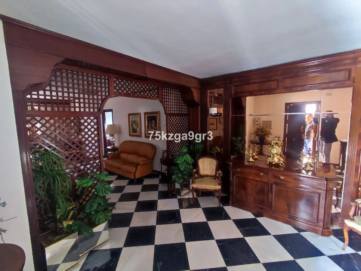 ff55494b-924a-4410-9309-ce979c5afd99