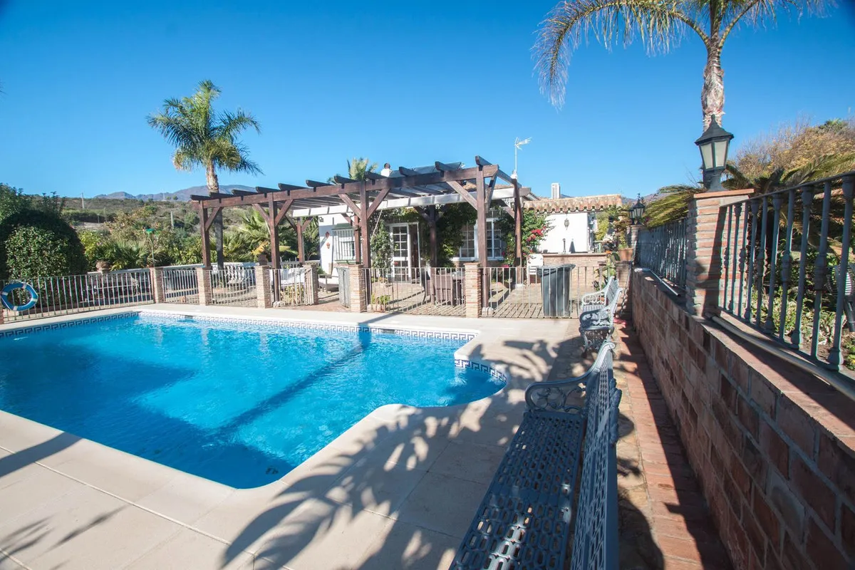 1e26b831-1560-4178-a17d-a314ba64326b