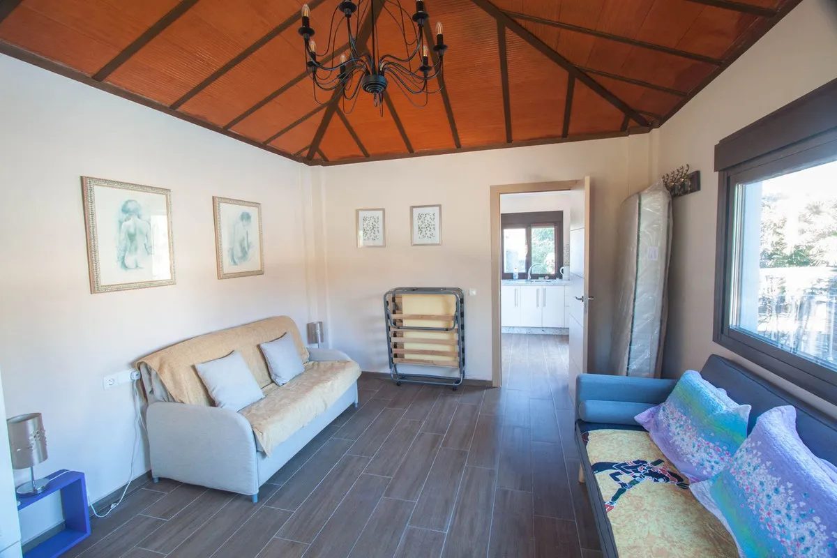 20158d7b-345d-4954-9f16-2176961543ea