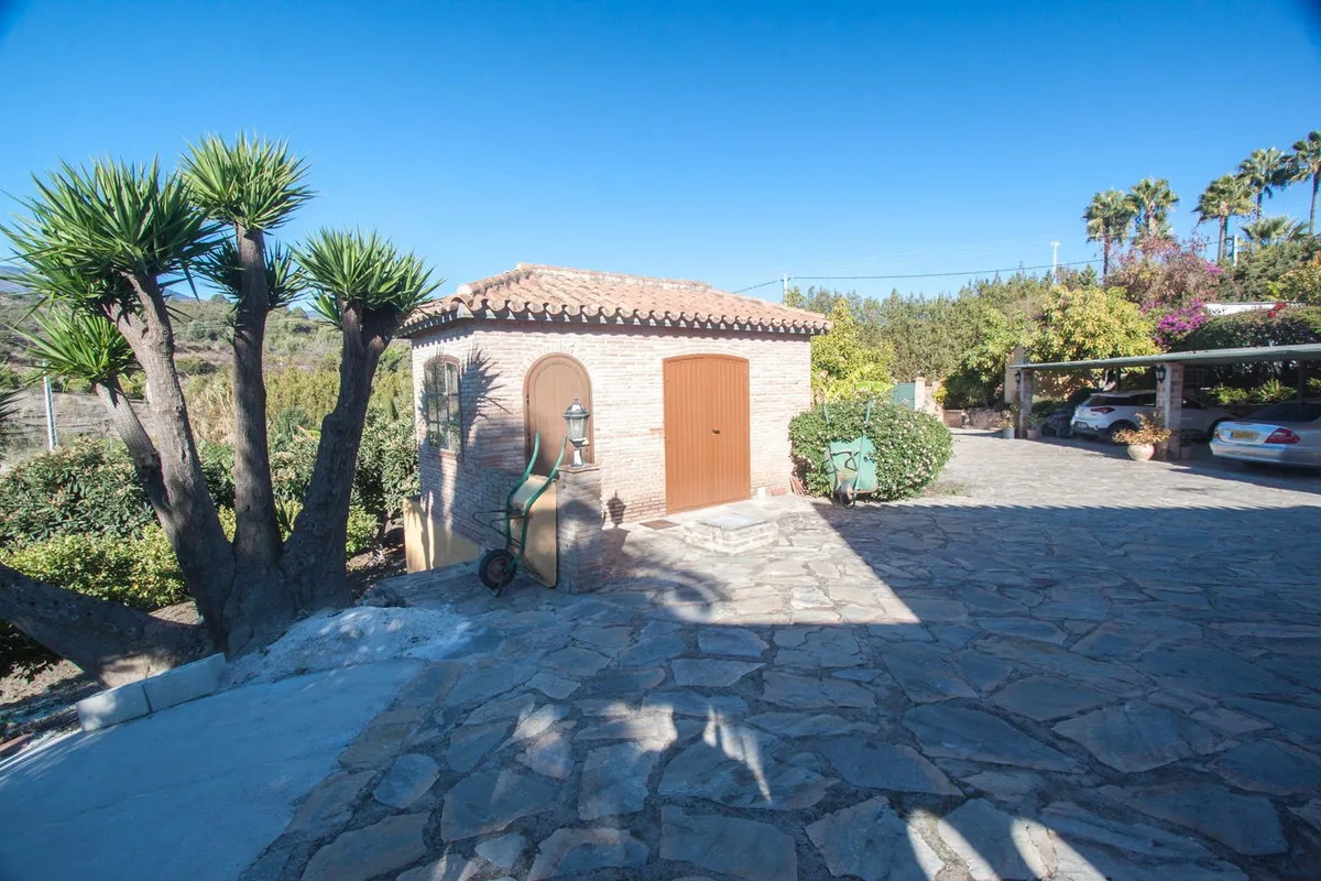 358b6173-e276-4d50-b59c-77c08c328912