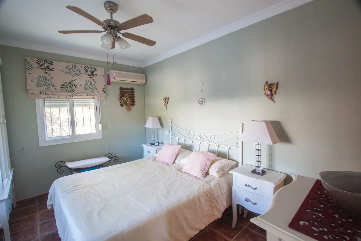 61700dd3-9055-40b7-868b-ba756697b6ac