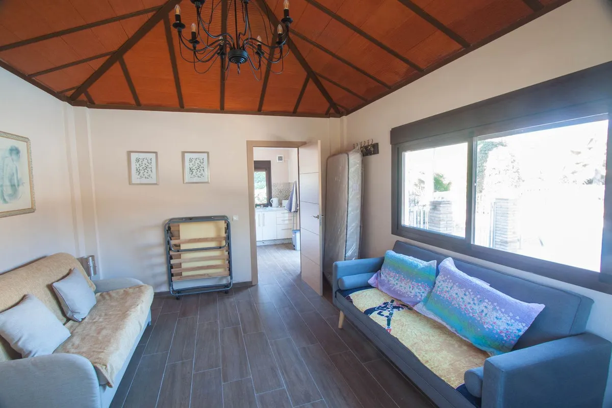 eaf2ab07-9b76-4f85-bf78-b22d09c1b800