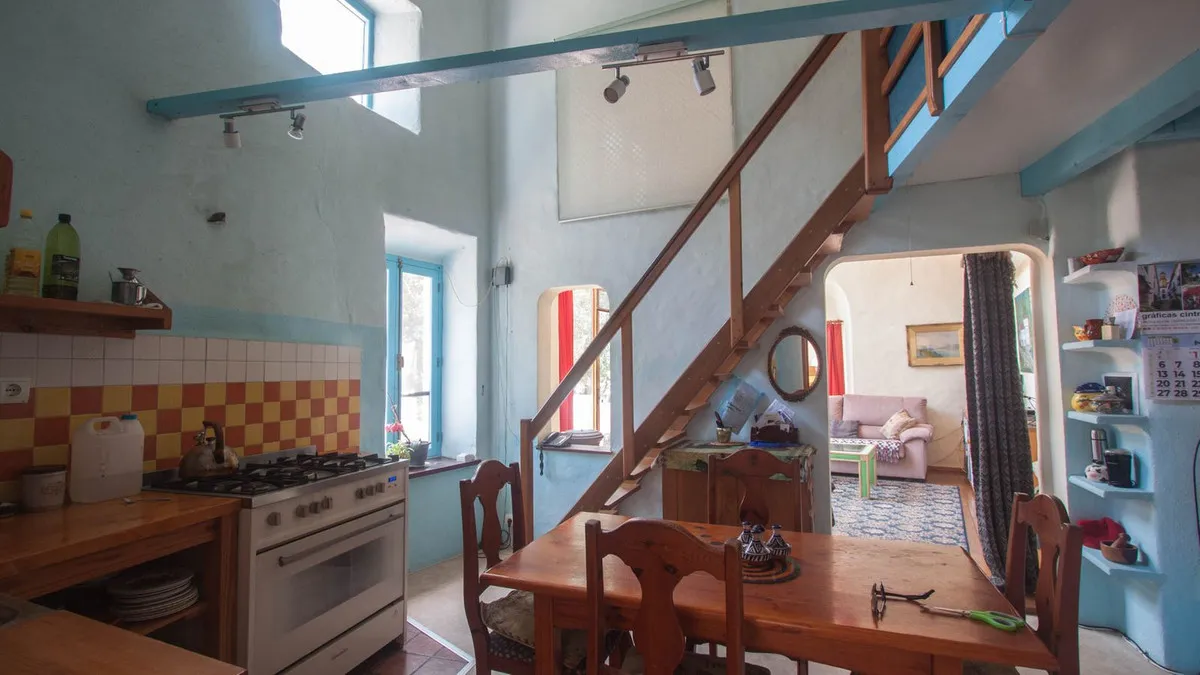 0fb605ba-00e9-4d2a-84ca-7a1ede69bfca