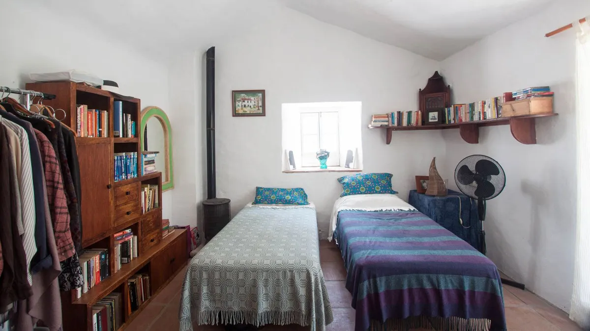 b2b0059a-a632-40a5-84c8-23cbea66dcfe