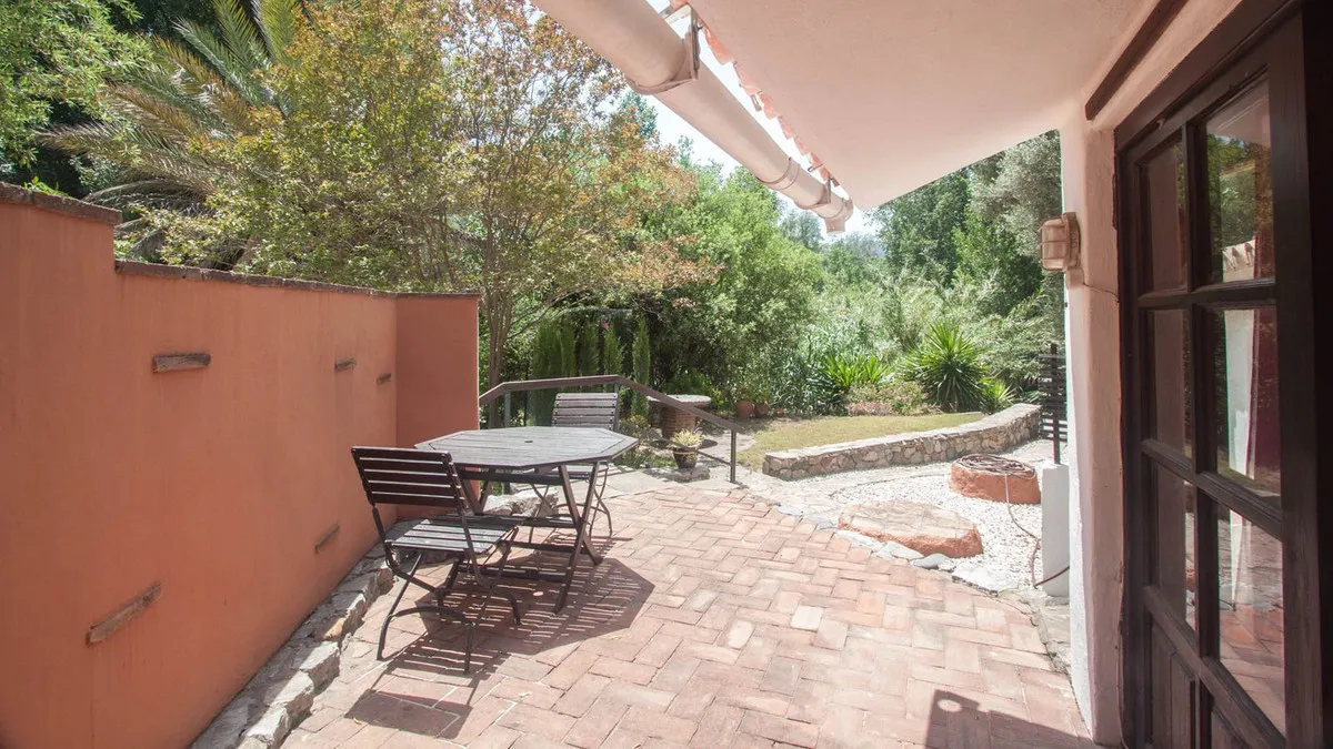 d415655e-e91e-4f5f-9c8e-8d3b99735639