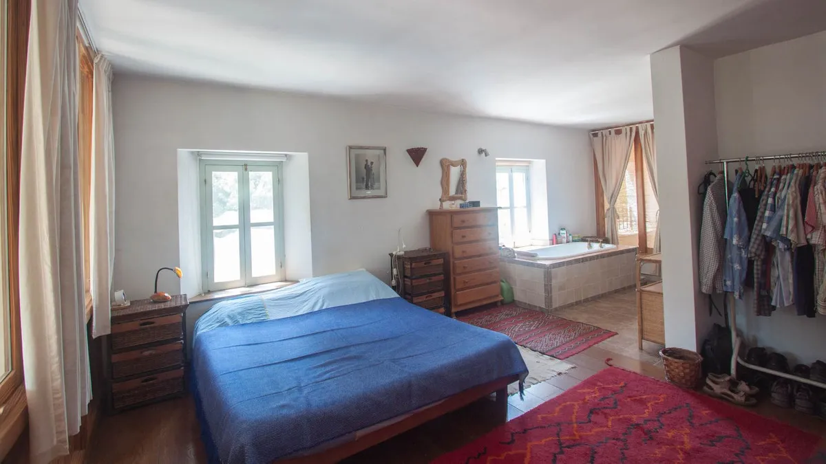 f53f0d40-b071-4e65-bd46-3b8a9679a2e7