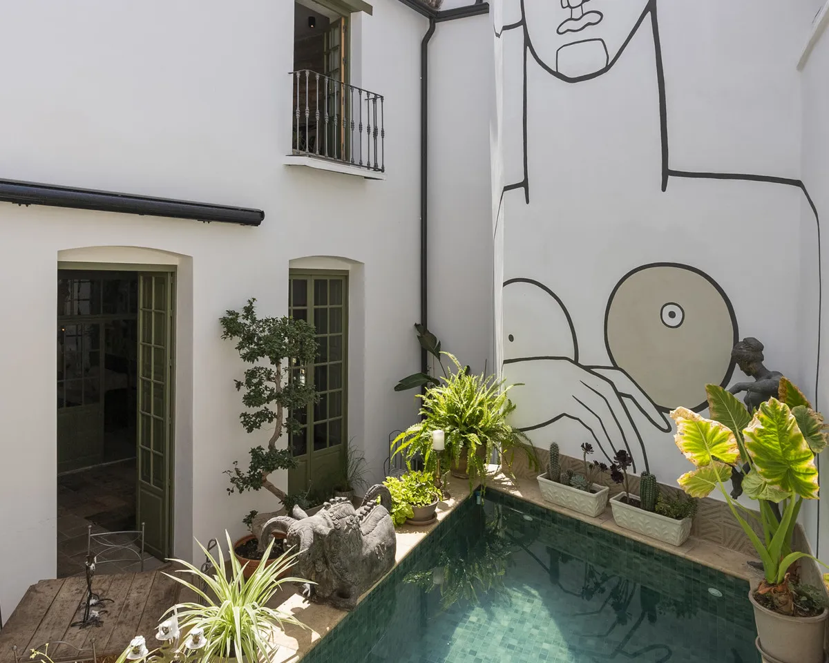 42e674ee-45e9-4161-a14b-2070bd840103