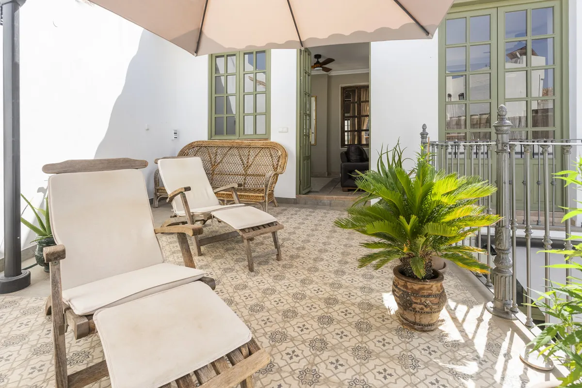 5fad10a3-2eb2-4b5c-b1ce-f160d9d9c03c