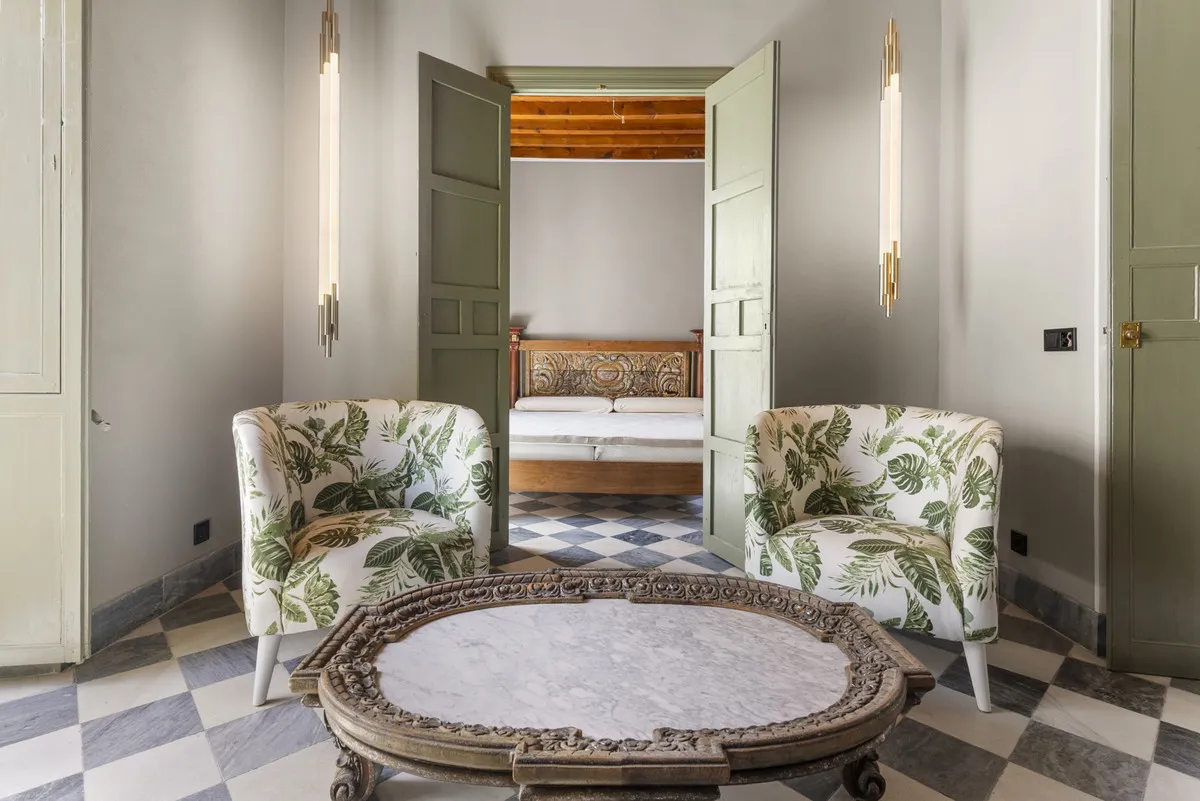 87efc812-b325-48dc-8b99-c205056fca92