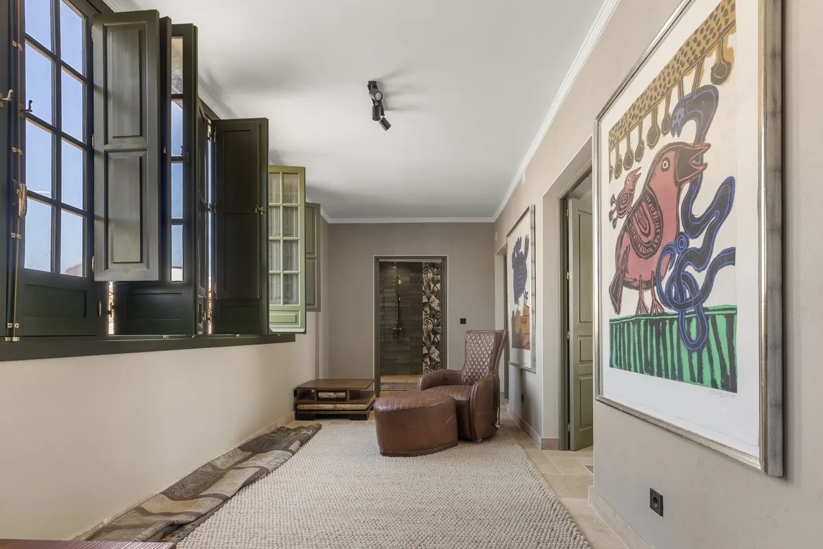 b3c62a56-7b93-48c3-8aa7-46b8afb576cb