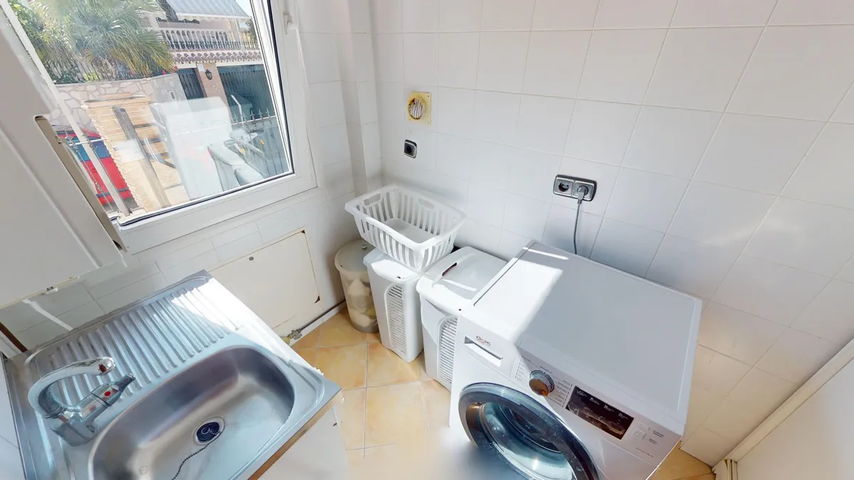 424274ac-d72a-4d70-ac37-80f9b0896829