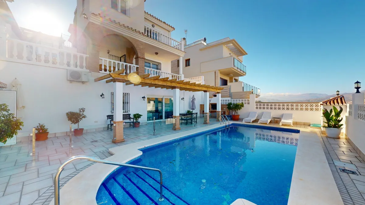 53bb517a-0296-4770-b107-a7b7d0f49ca8