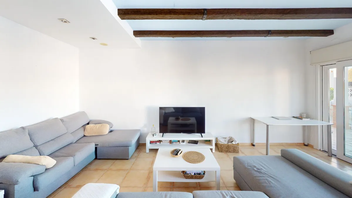 7a28c749-2a86-4820-8034-f908642d490f