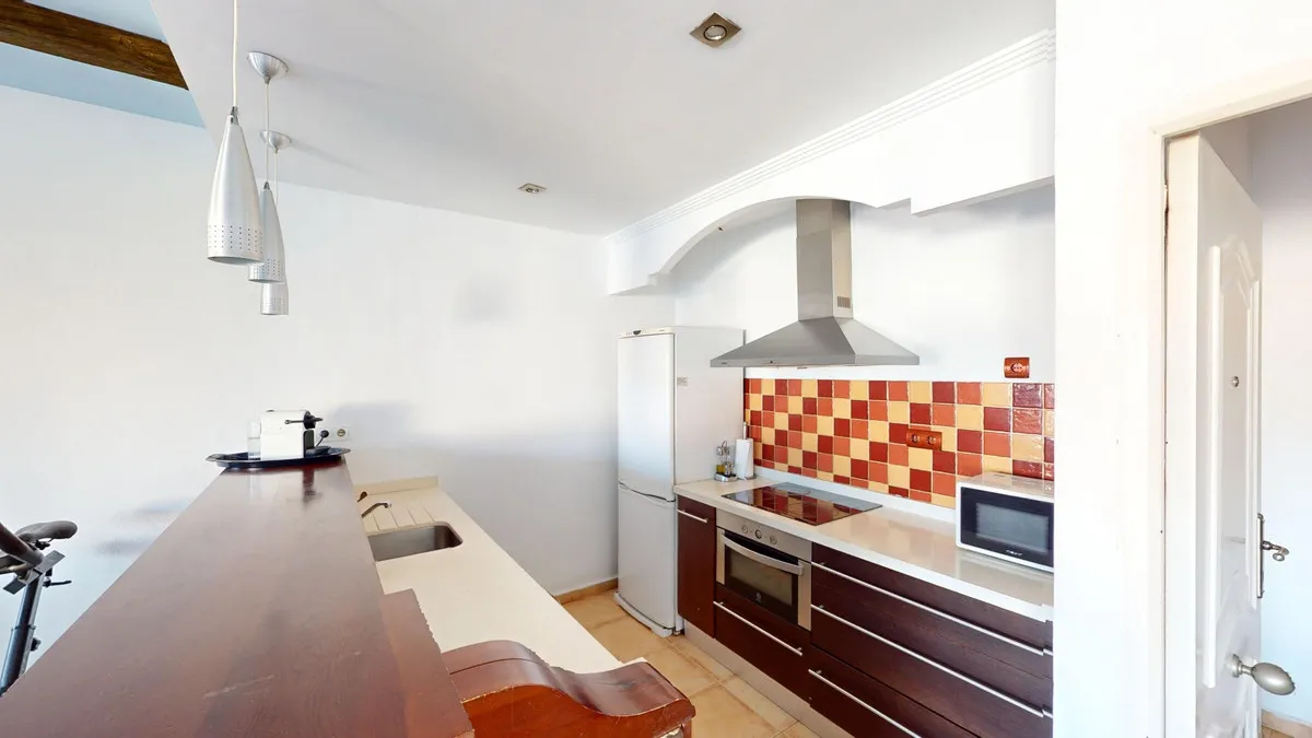 8e5cc64a-f73c-43e1-ad1f-7e43f2fd289a