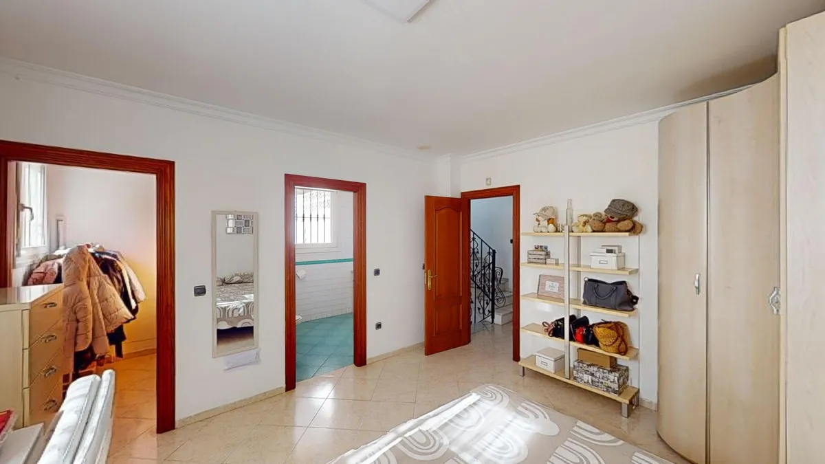 e1c35205-e3bf-46ab-b3d5-07cdc92ecebc