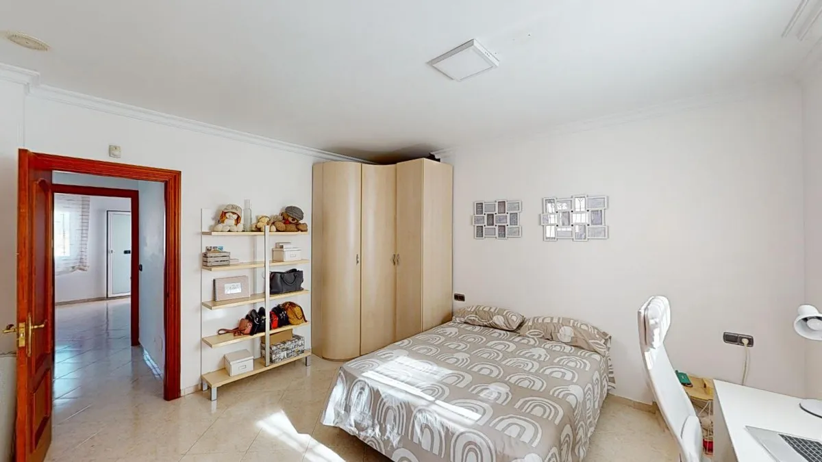 ea2085cd-506c-400e-b203-65555240746e