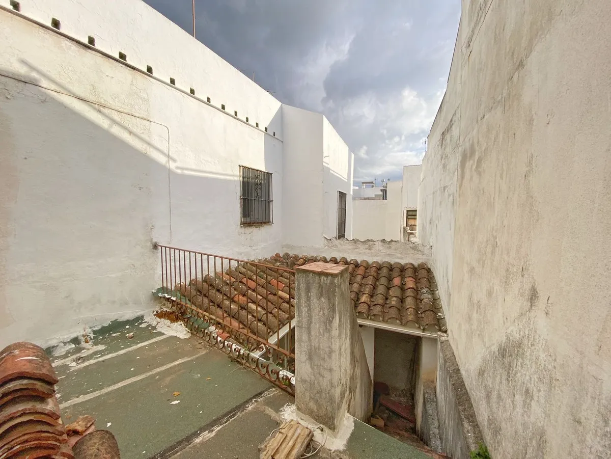 0ff76b42-dd86-4c80-a142-96e71cb2429e