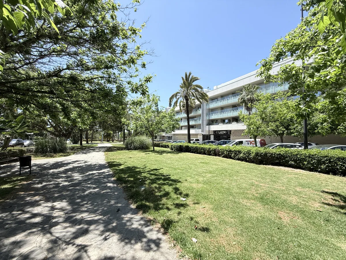 094d23f6-9b32-4ad7-ad0f-bf9db30cbdff