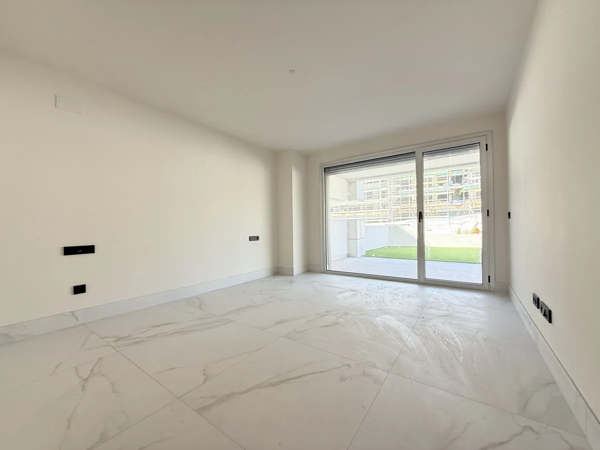 76e4d361-1c43-464f-a300-37dac3a24b22