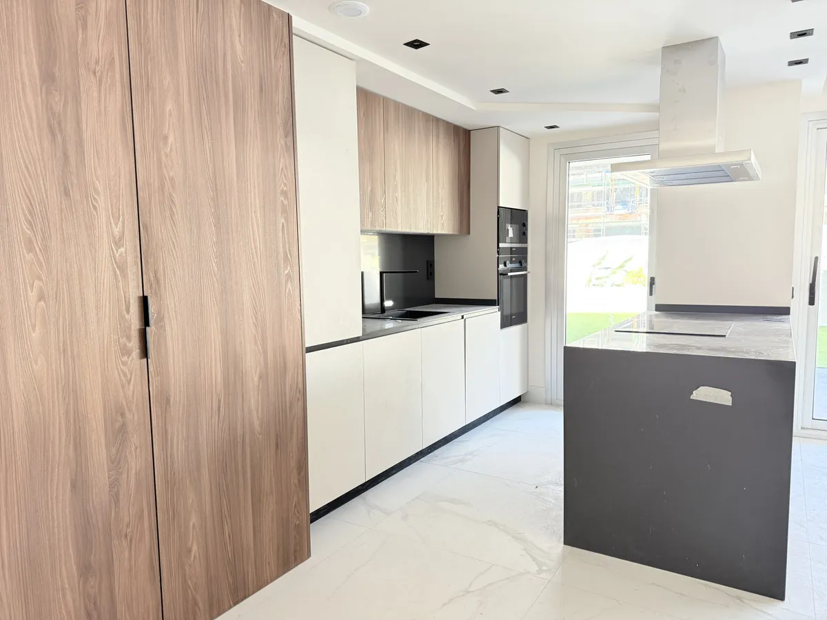 fd348802-f38f-49d6-baa5-04265e9561bb