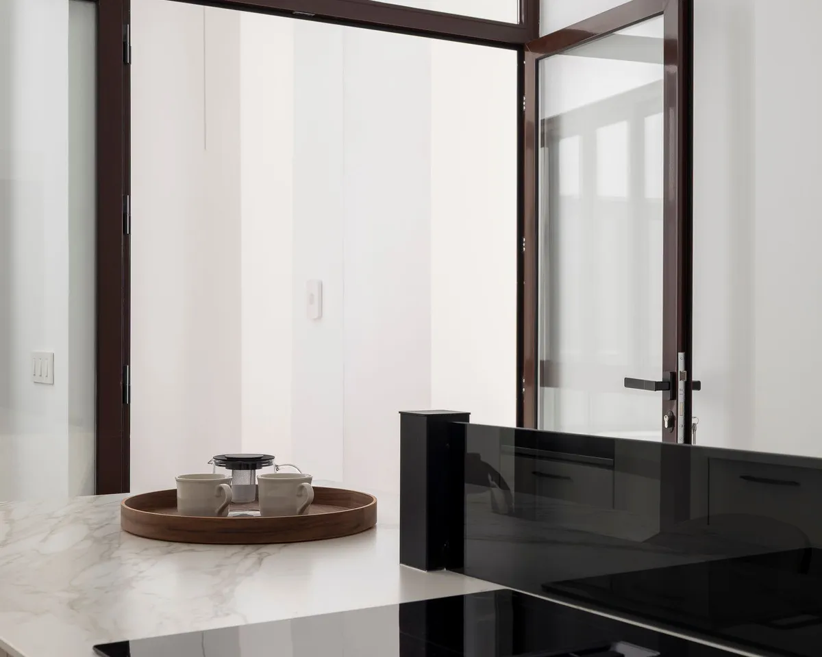 1e973650-eeb1-4b57-98b5-1c622098baf7