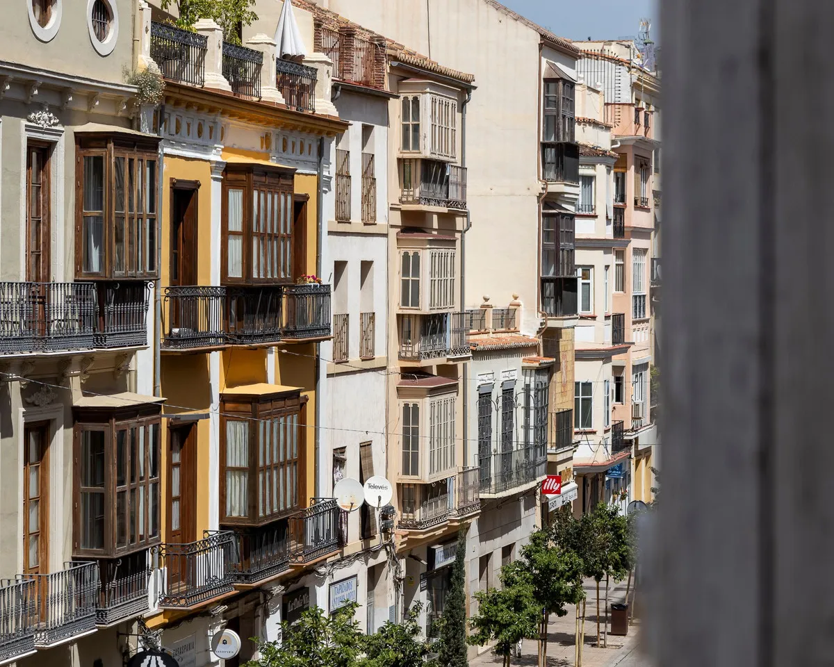 58a69d82-9f34-4a3d-b984-28e127dad333