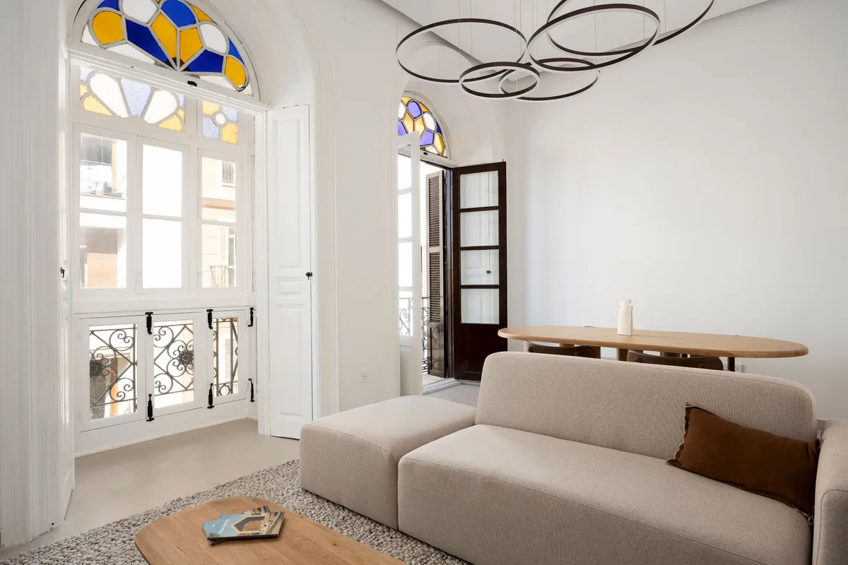 Historic Elegance: Málaga Old Town Luxury Apartment