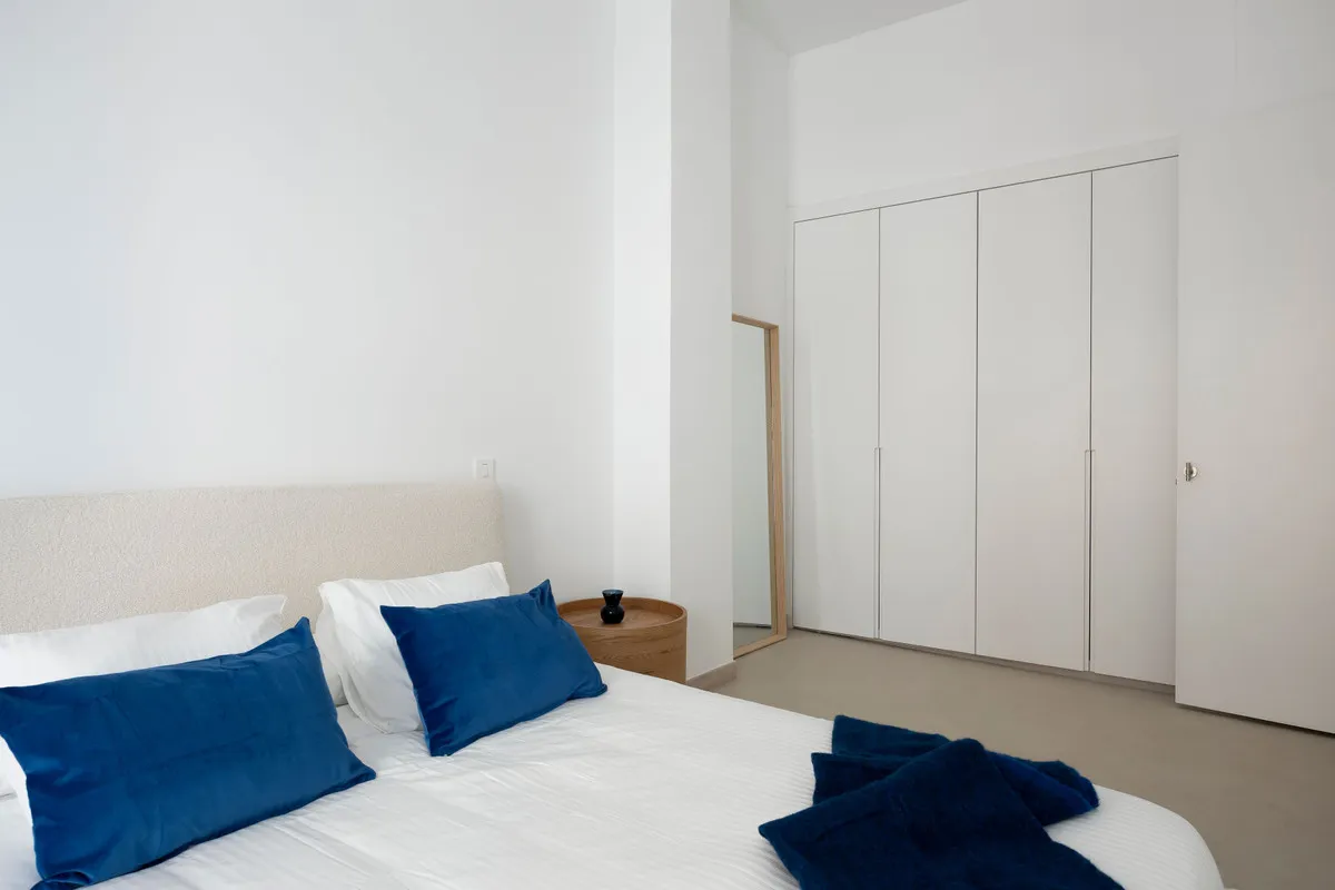 a790c656-467e-4549-8357-d934e7a60e39