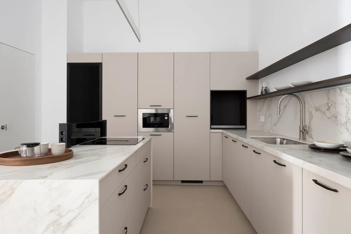 ddc607b4-81fe-41be-a8f9-bbf3d3fdd6bc