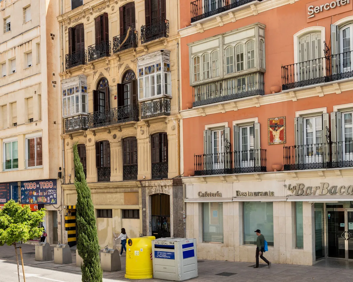 e63728be-3c22-46c5-a182-9d733de34d1e