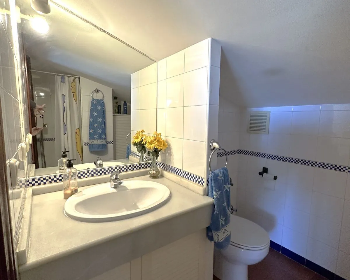 8b0b3054-e84e-499d-bdd8-4d959814d28b