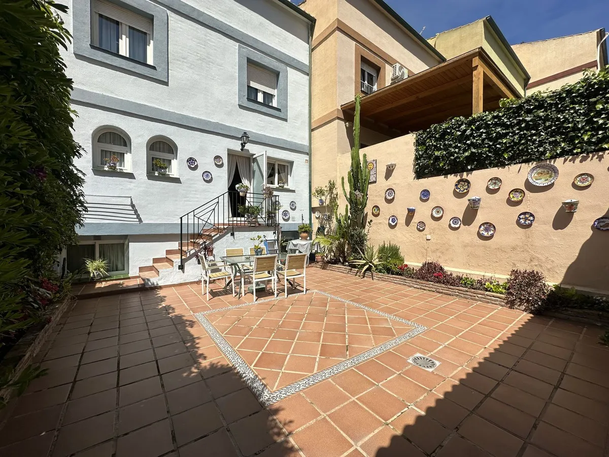 aceafcf8-8852-435b-9285-8f34619522fc