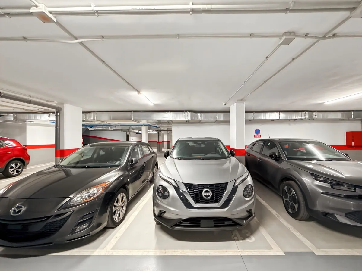 55563167-2c13-4435-8024-3e4616a8fc79