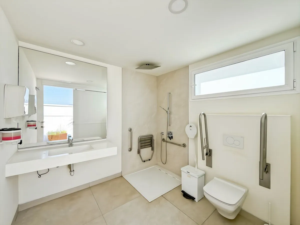 a3d710f6-06bb-4cfc-85c0-27afb337d861